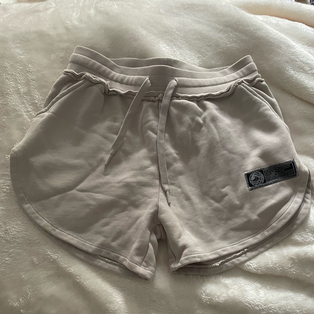 alphalete very terry sweatshort color “moonstone” size M